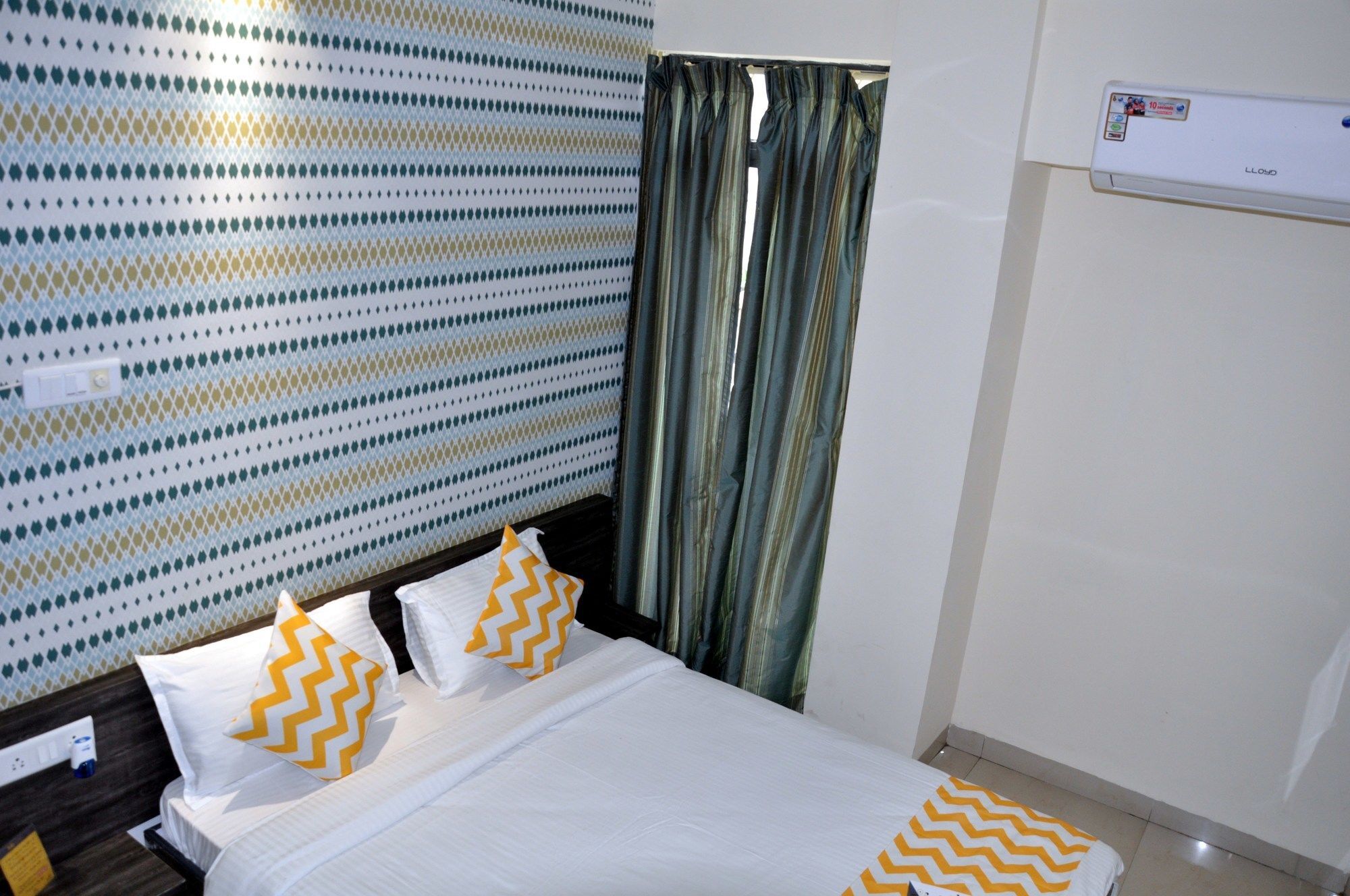 Fabhotel Magnus Calypso Viman Nagar Poona Buitenkant foto