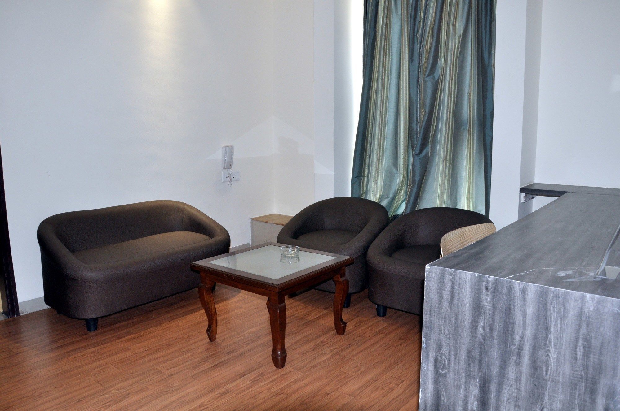 Fabhotel Magnus Calypso Viman Nagar Poona Buitenkant foto